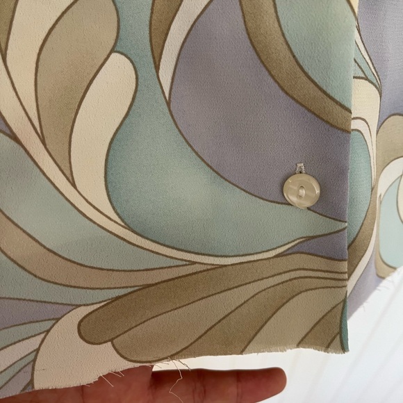 Flowy Alfred Dunner Button Down - Picture 3 of 3